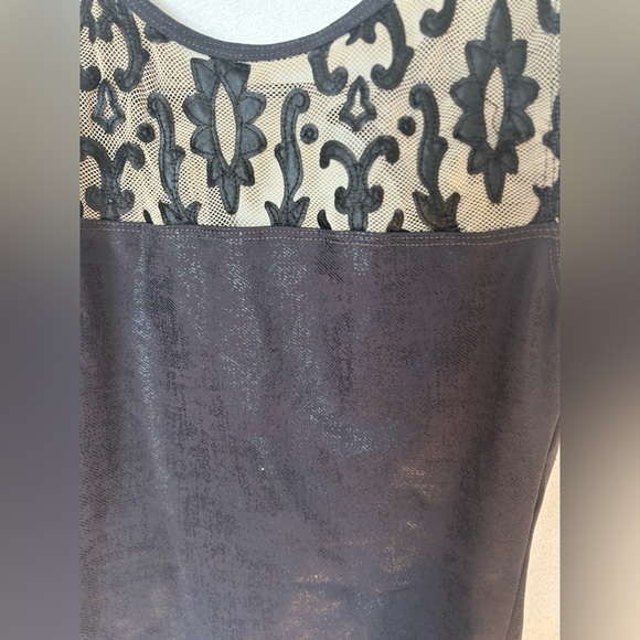 Eurotard Medium Black Metallic Leotard with Mesh Flocked Overlay & Keyhole Back - Picture 2 of 5